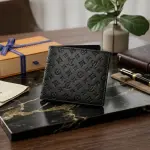 Men’s Slim Leather Wallet – Stylish Minimalist Bifold Wallet for Cards & Cash | Durable & Lightweight Men Wallet